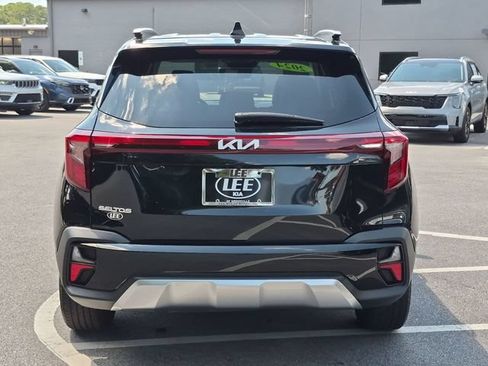 Used 2024 Kia Seltos S FWD image 4
