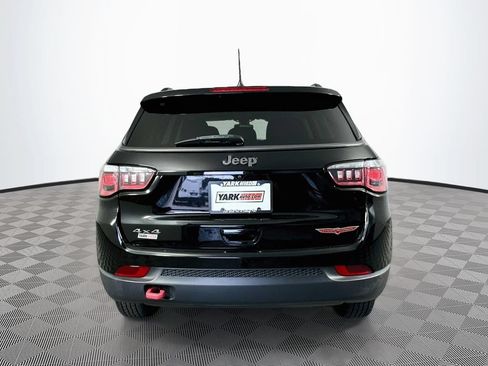 Certified 2019 Jeep Compass Trailhawk w/ Cold Weather Group AWD/4WD image 9