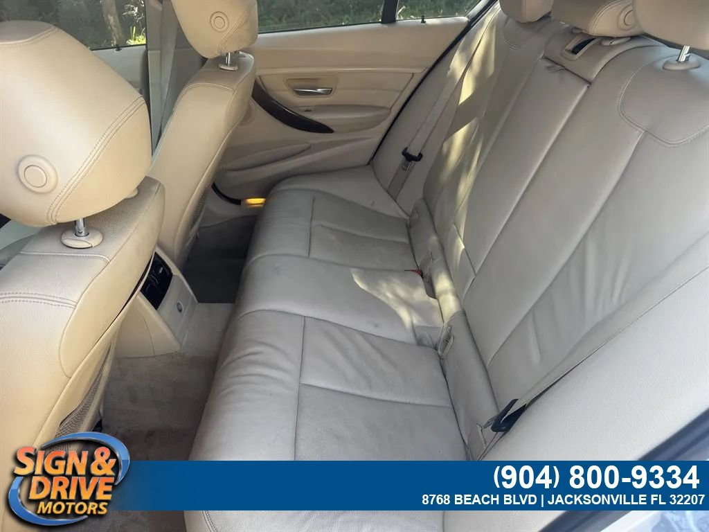 Used 2013 BMW 328i Sedan RWD image 11