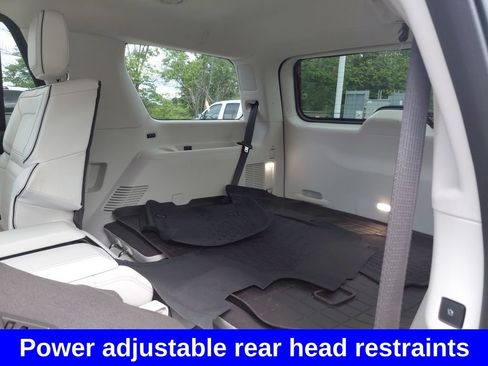Used 2024 Lincoln Navigator Black Label AWD/4WD image 22