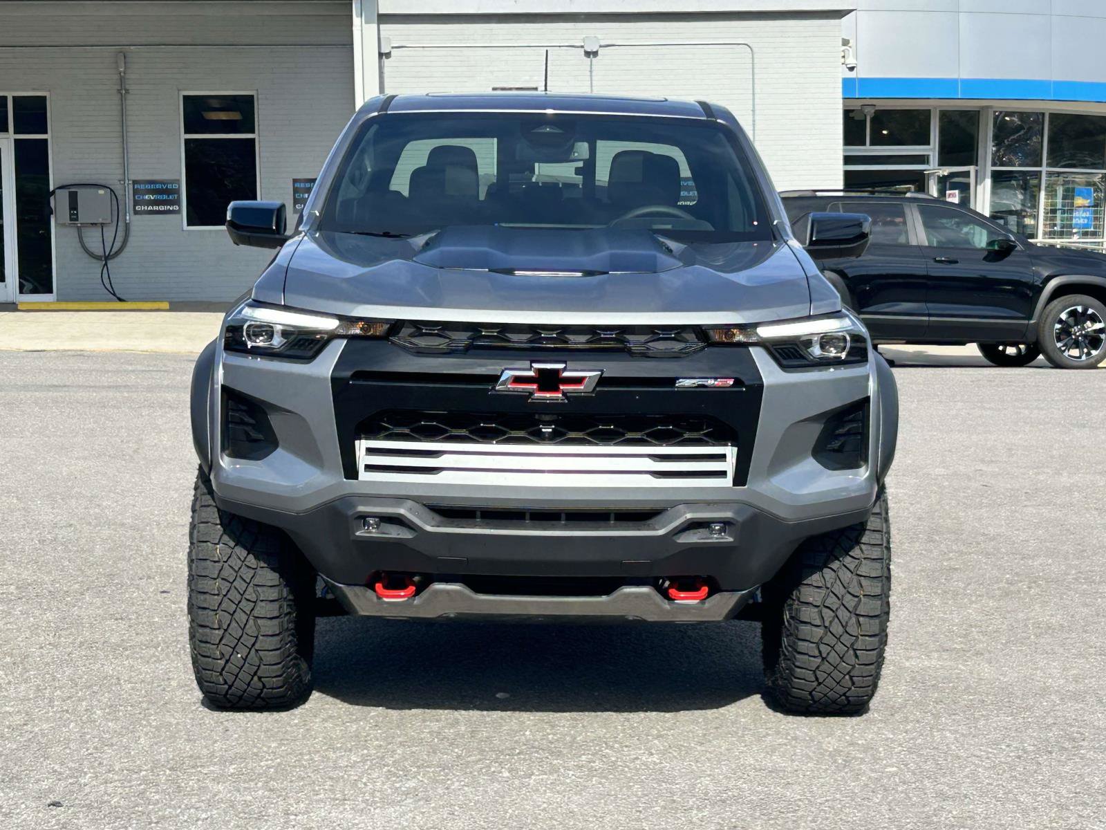 New 2026 Chevrolet Colorado ZR2 w/ Technology Package AWD/4WD image 2