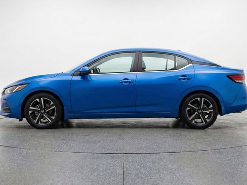 Used 2025 Nissan Sentra SV image 5