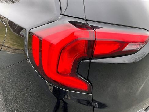 Used 2020 GMC Terrain SLT w/ Preferred Package image 23