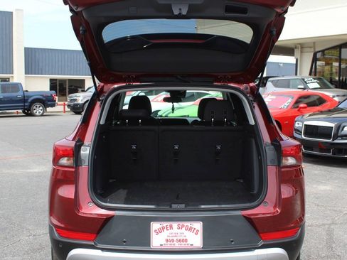 Used 2025 Chevrolet TrailBlazer LT w/ Driver Confidence Package AWD/4WD image 13