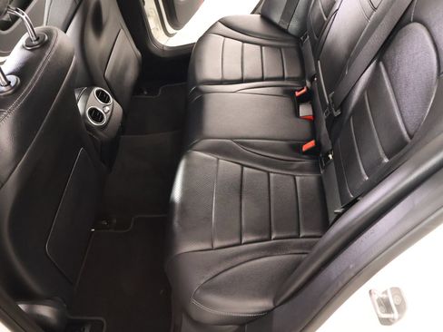 Used 2018 Mercedes-Benz C 300 4MATIC Sedan image 11