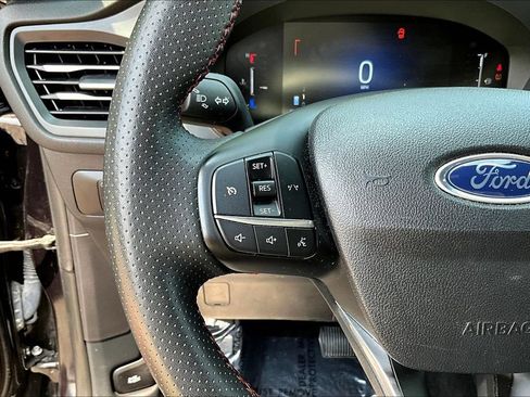 Certified 2025 Ford Escape ST-Line FWD image 13