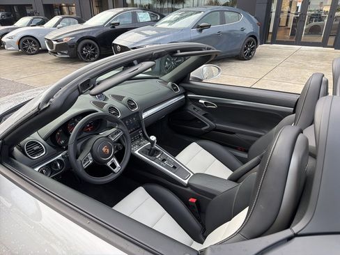 Used 2025 Porsche 718 Boxster GTS image 36