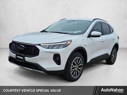 New 2025 Ford Escape SE