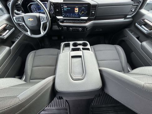 Used 2025 Chevrolet Silverado 2500 LT w/ Safety Package AWD/4WD image 12