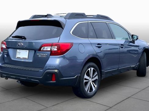 Used 2018 Subaru Outback 2.5i Limited AWD/4WD image 13