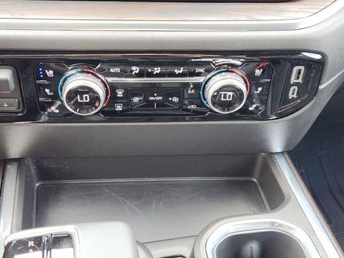 Used 2024 GMC Sierra 1500 SLT RWD image 19