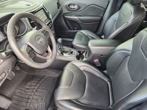 Used 2022 Jeep Cherokee Limited image 4