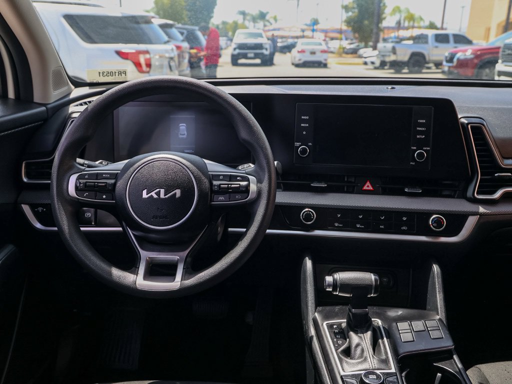 Used 2024 Kia Sportage LX FWD image 23