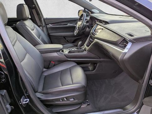 Used 2023 Cadillac XT5 Premium Luxury image 21