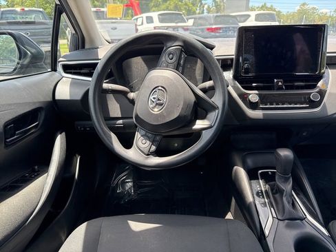 Used 2023 Toyota Corolla LE FWD image 11