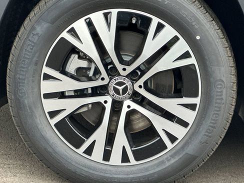 New 2025 Mercedes-Benz GLA 250 image 31