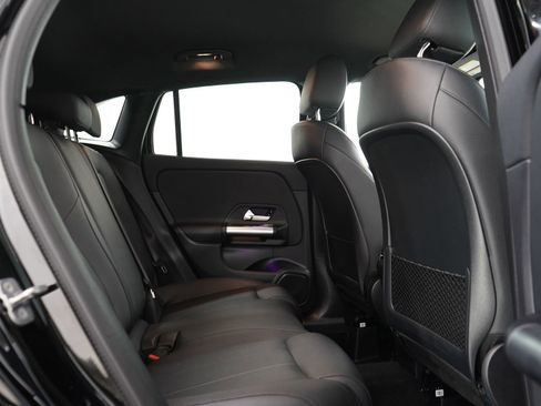 Used 2025 Mercedes-Benz GLA 250 4MATIC image 12