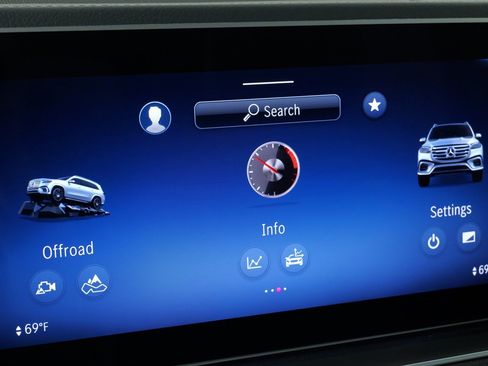 Used 2024 Mercedes-Benz GLS 450 4MATIC w/ AMG Line Exterior image 60