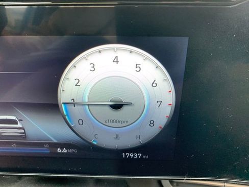 Certified 2023 Hyundai Elantra SEL w/ Convenience Package image 29