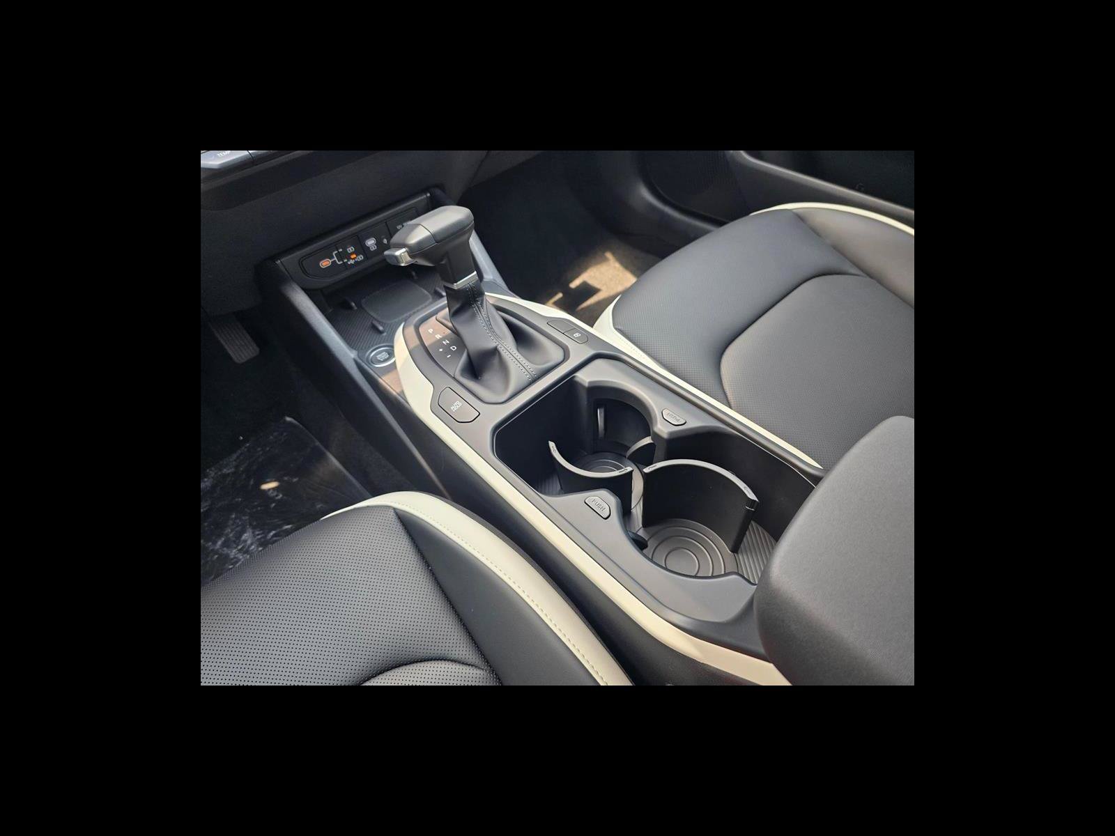 New 2026 Kia K4 GT-Line FWD image 9