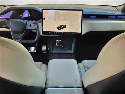 Used 2023 Tesla Model S Standard Range image 17