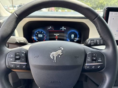 Used 2025 Ford Bronco Sport Heritage w/ Convenience Package AWD/4WD image 23
