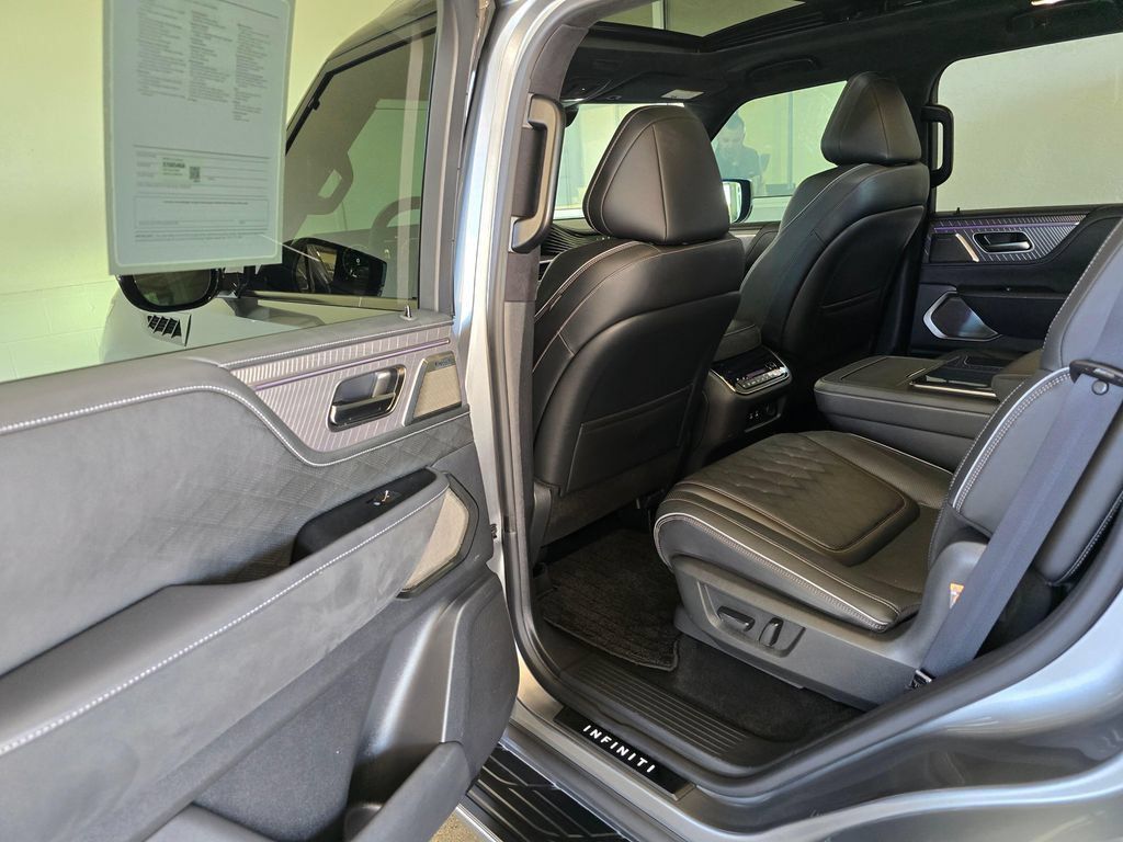 Certified 2025 INFINITI QX80 Autograph w/ Autograph Exterior Package AWD/4WD image 25