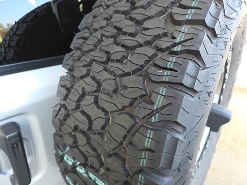 Used 2024 Jeep Wrangler Unlimited Rubicon 392 image 84