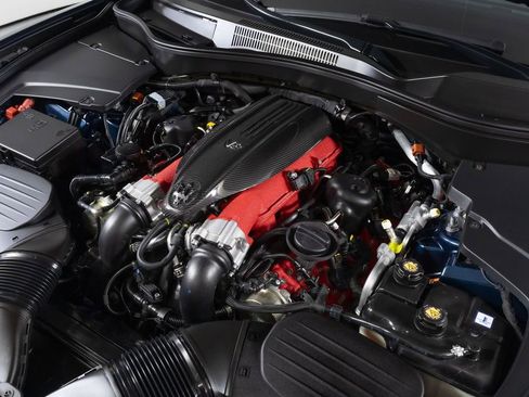 Used 2024 Maserati Levante Trofeo image 9