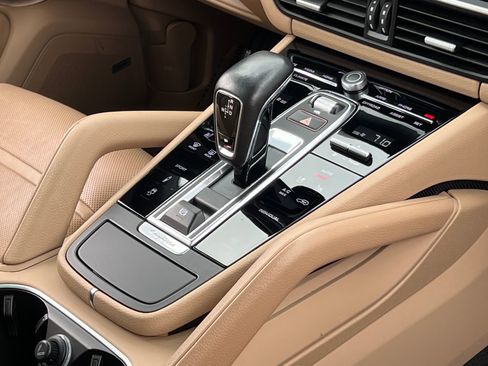 Used 2021 Porsche Cayenne S image 35