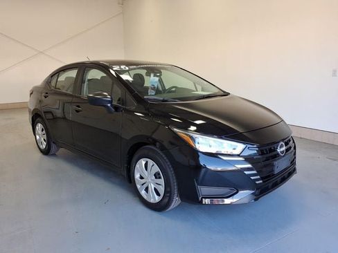 Certified 2025 Nissan Versa S w/ Trunk Package FWD image 1