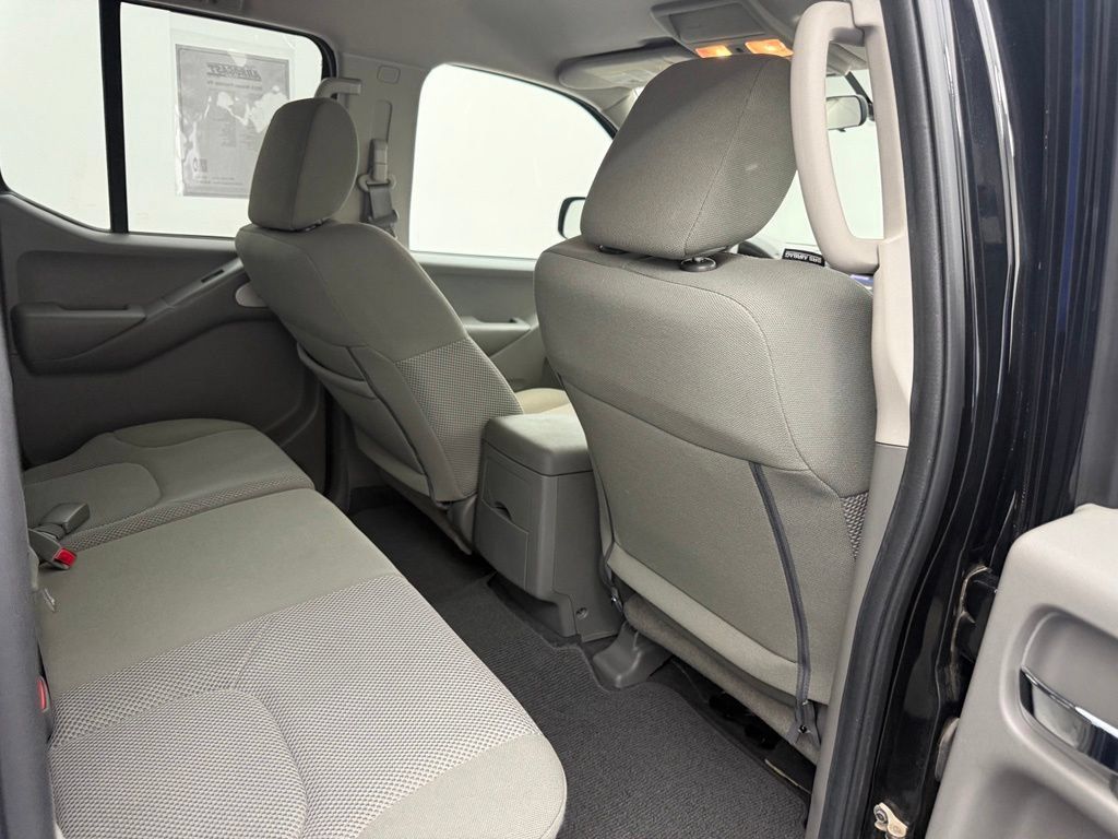 Used 2019 Nissan Frontier SV AWD/4WD image 32