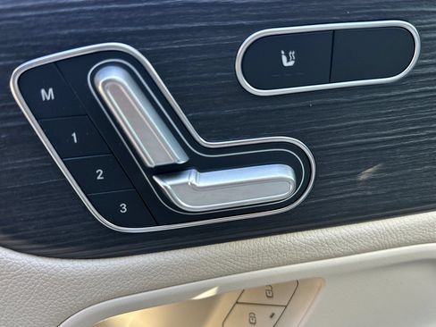 Certified 2023 Mercedes-Benz GLB 250 image 14