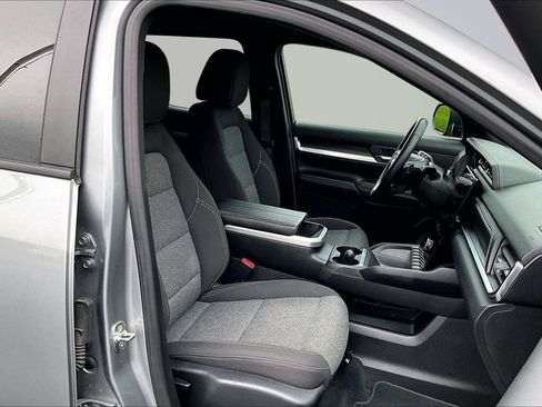 Used 2025 GMC Terrain Elevation AWD/4WD image 8