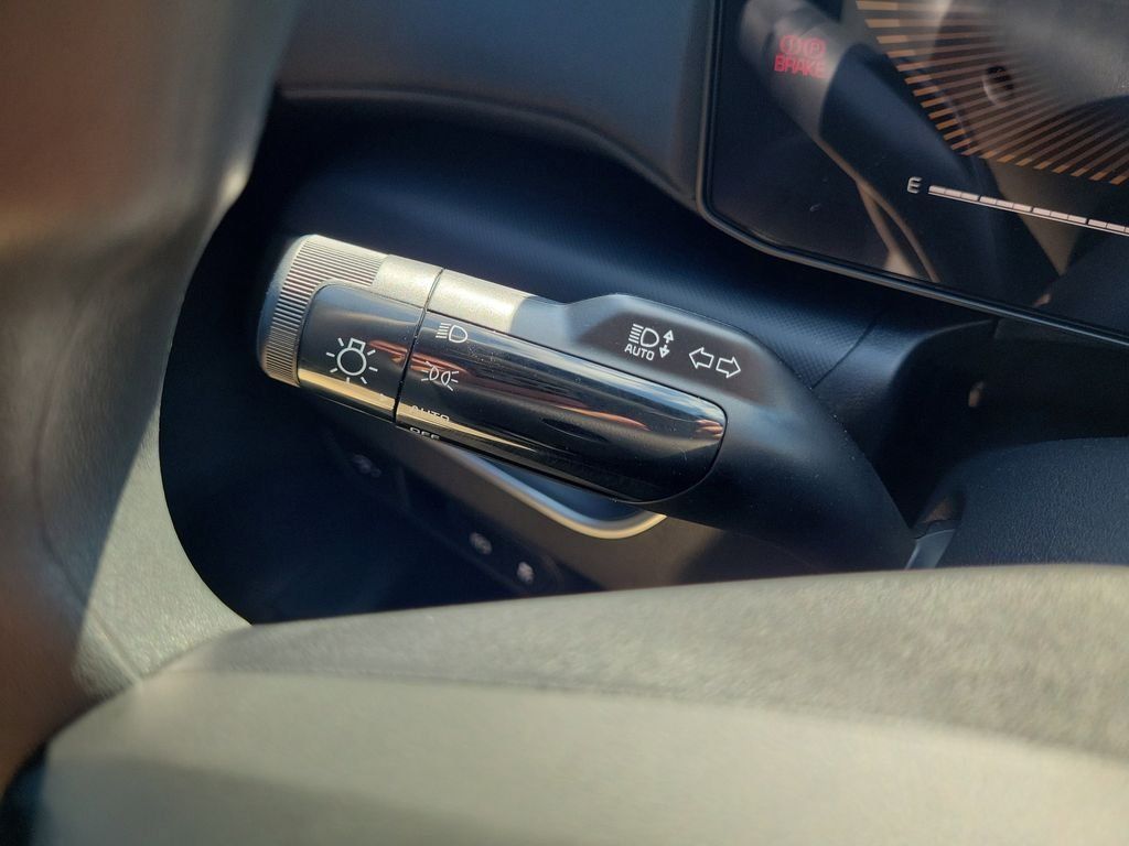 New 2026 Kia K4 FWD image 26