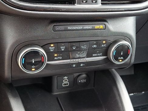 Certified 2025 Ford Escape ST-Line FWD image 15