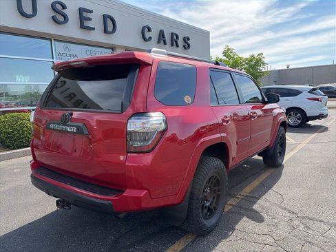 Used 2019 Toyota 4Runner TRD Off-Road Premium AWD/4WD image 8