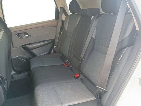 Used 2022 Nissan Rogue SV FWD image 22