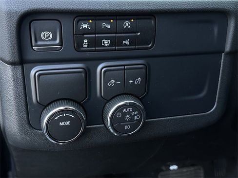 New 2026 Chevrolet Tahoe Premier image 18