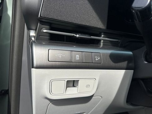 New 2026 Hyundai Kona SEL Premium image 18