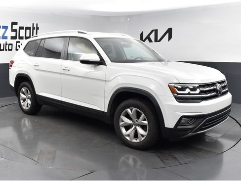 Used 2019 Volkswagen Atlas SE w/ Towing Package FWD image 7