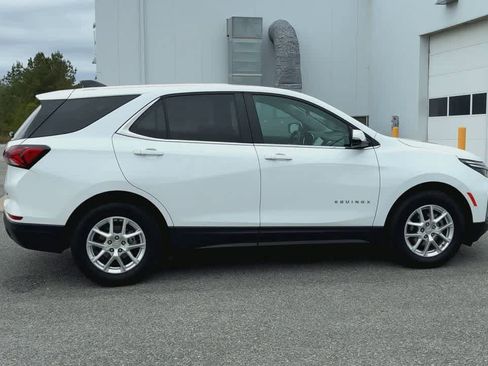 Used 2024 Chevrolet Equinox LT FWD image 9