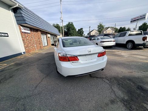 Used 2013 Honda Accord LX image 30