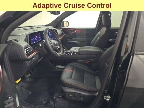Used 2025 Chevrolet Traverse RS w/ LPO, Floor Liner Package image 10