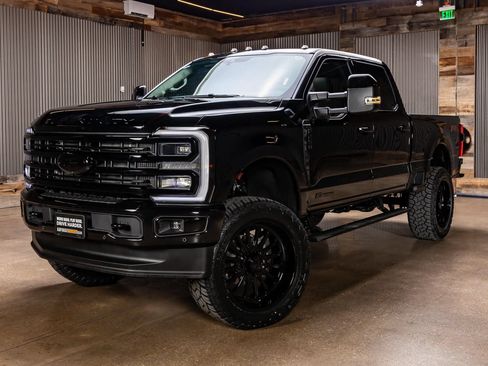 Used 2026 Ford F250 Platinum w/ Platinum Plus Package AWD/4WD image 5