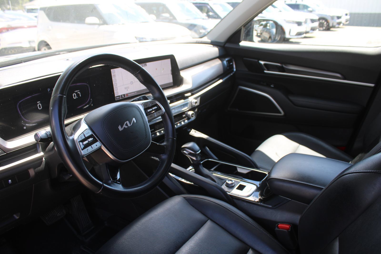 Certified 2023 Kia Telluride S w/ S Sunroof Package AWD/4WD image 22