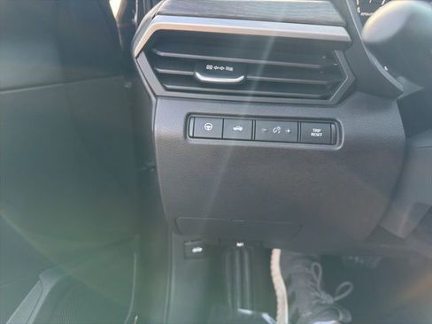 Used 2024 Nissan Altima 2.5 SL image 19