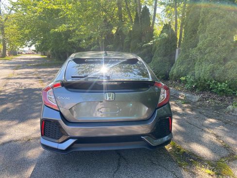 Used 2018 Honda Civic EX image 4