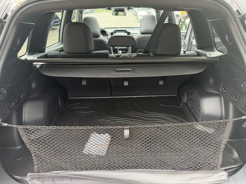 Used 2025 Subaru Forester Premium AWD/4WD image 27