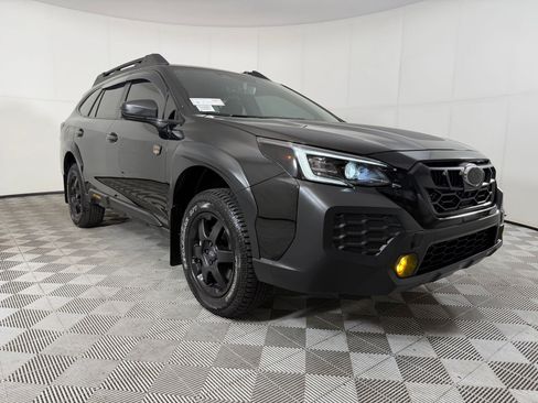 Used 2025 Subaru Outback Wilderness w/ Wilderness Package AWD/4WD image 7